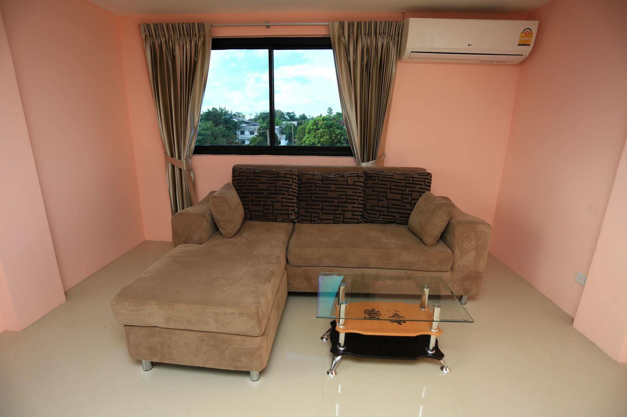 Airbest Gemtree Lampang Hotel Exteriér fotografie