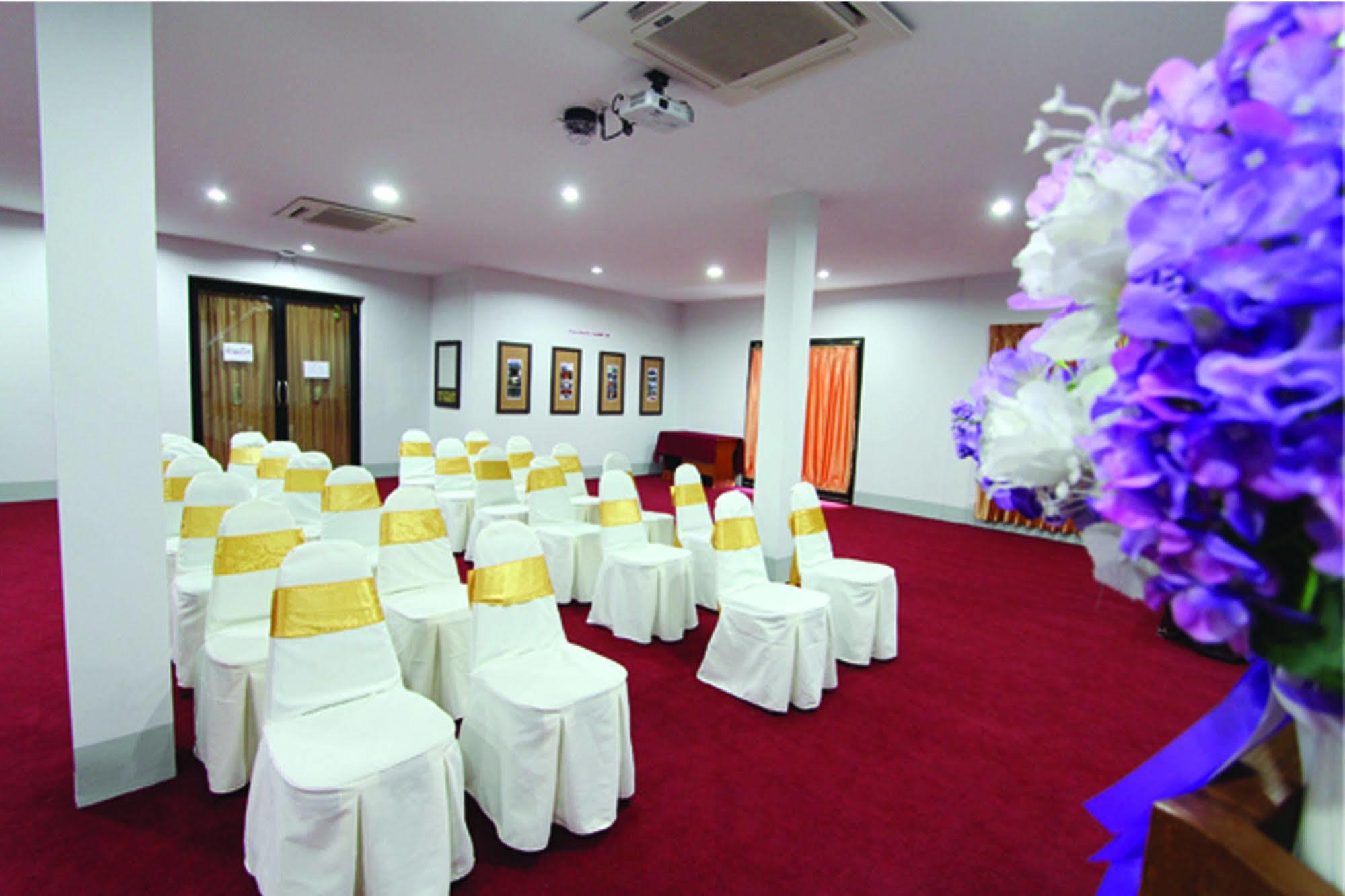Airbest Gemtree Lampang Hotel Exteriér fotografie